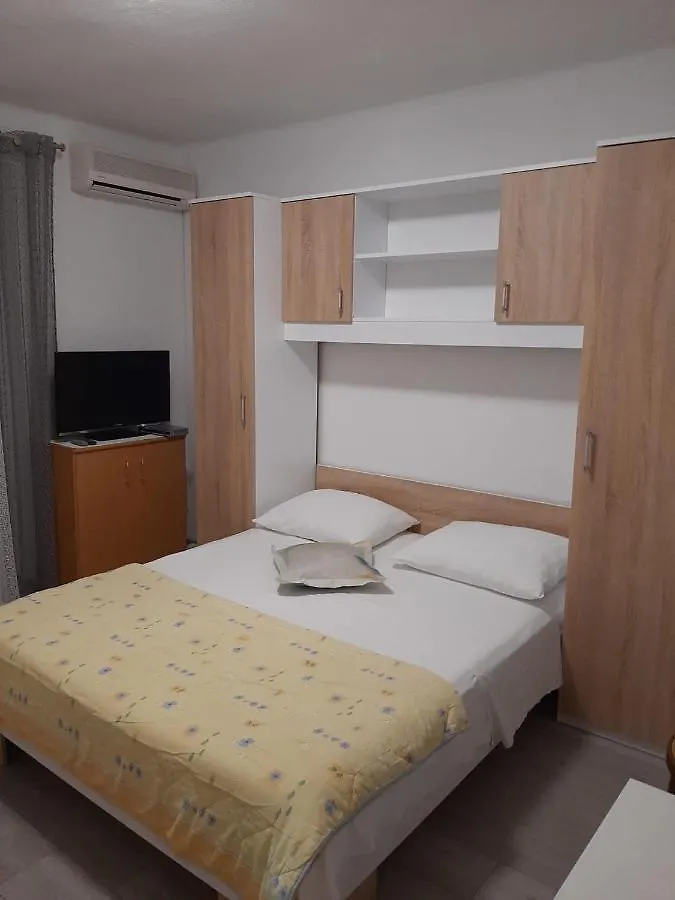 Gasthof Rooms & Apartments Kaurloto Pag Island