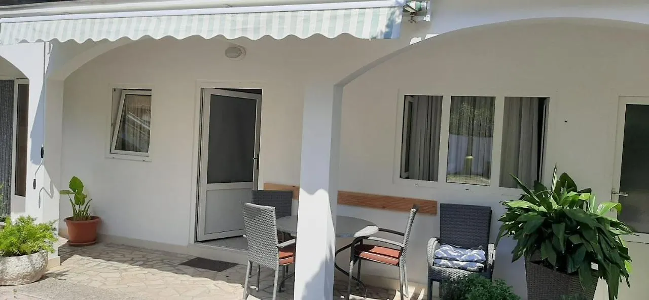 Gasthof Rooms & Apartments Kaurloto Pag Island