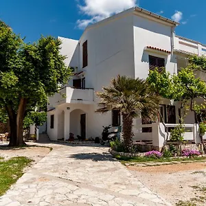 Apartament Nenad & Marija