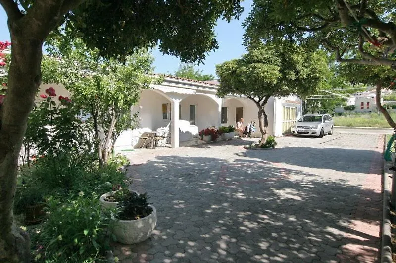 Rooms & Apartments Kaurloto Pag Town Croacia