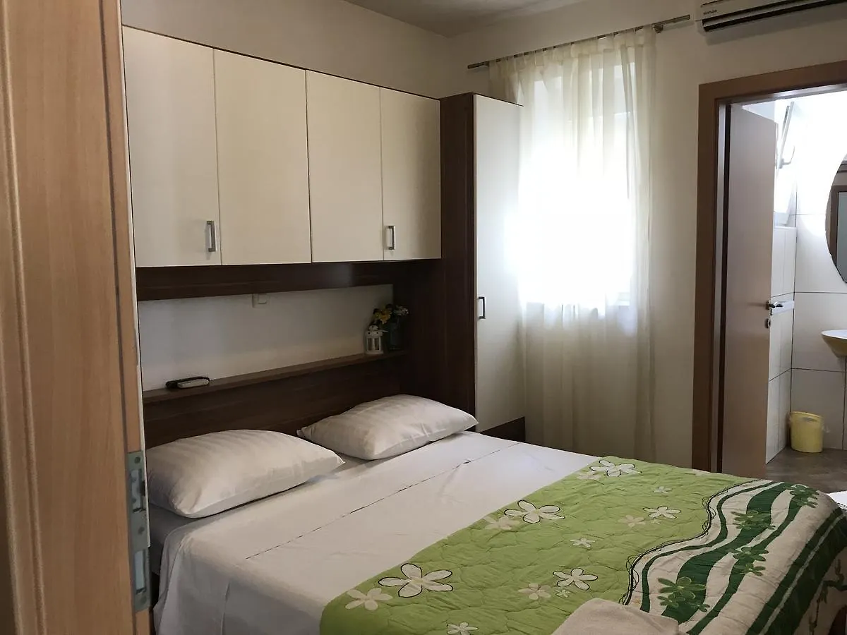*** Maison d'hôtes Rooms & Apartments Kaurloto Pag Town Croatie